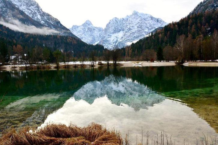 Rooms Barovc By The Lake Jasna クランスカゴーラ エクステリア 写真 The lake in winter