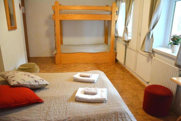 Rooms Barovc By The Lake Jasna クランスカゴーラ エクステリア 写真 A room at the hostel